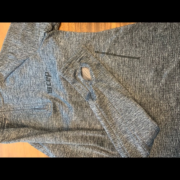 CEP Winter Running Shirt - Picture 2 of 7